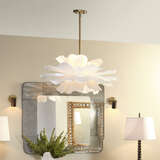 5zinn chlg alternate image beauty crop 08 2025