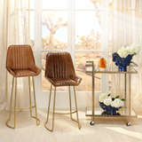 7heli vaco alternate image beauty crop 6 10 2022