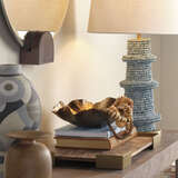 7peon lgag alternate image2 beauty crop 08 2025