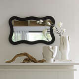 7torn vewh alternate image beauty crop 09 2024