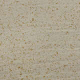 9moontlcrm alternate image1 close up 09 2025